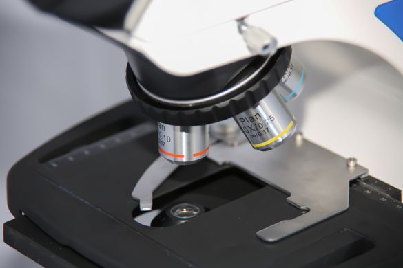 Мікроскоп MICROmed Evolution ES-4130 (інфініті, планахромати)